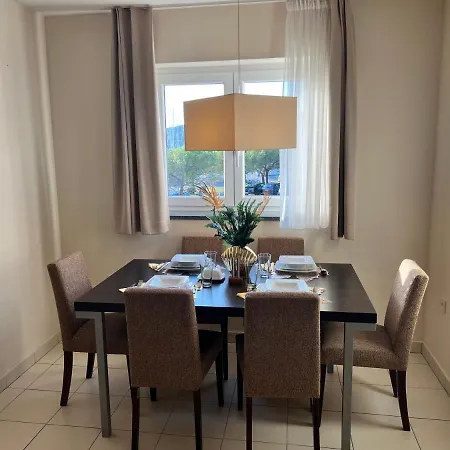 Burja At Marina Bay. Apartman *